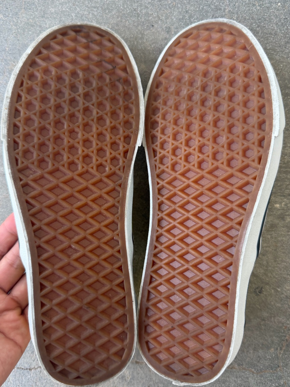 Checkered slip on vans - Picture 5 of 5